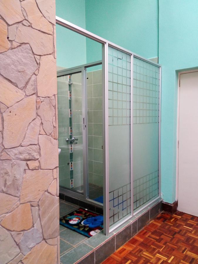 Kijiji Homestay 나이로비 외부 사진