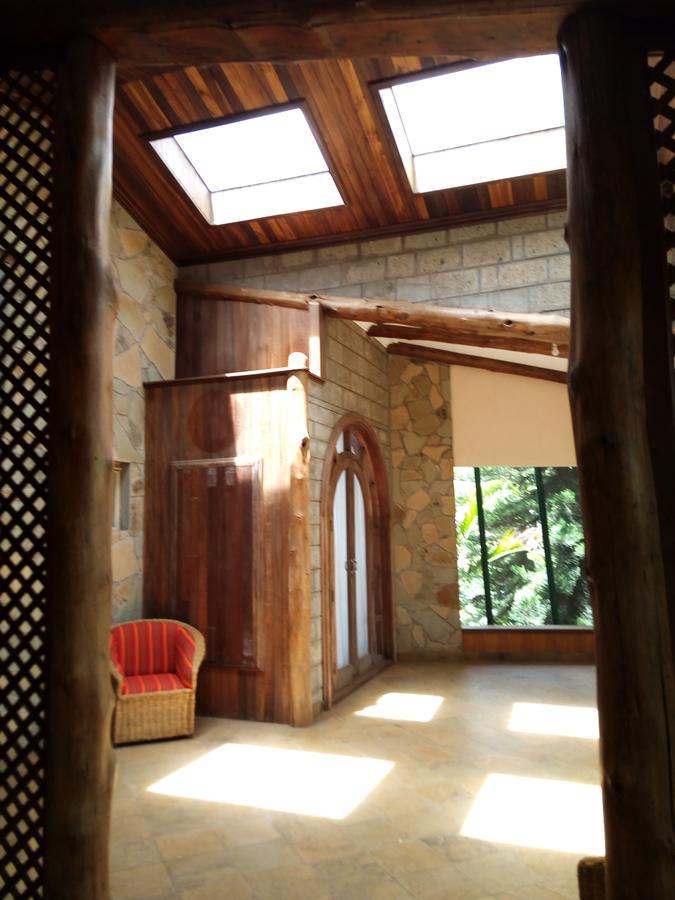 Kijiji Homestay 나이로비 외부 사진