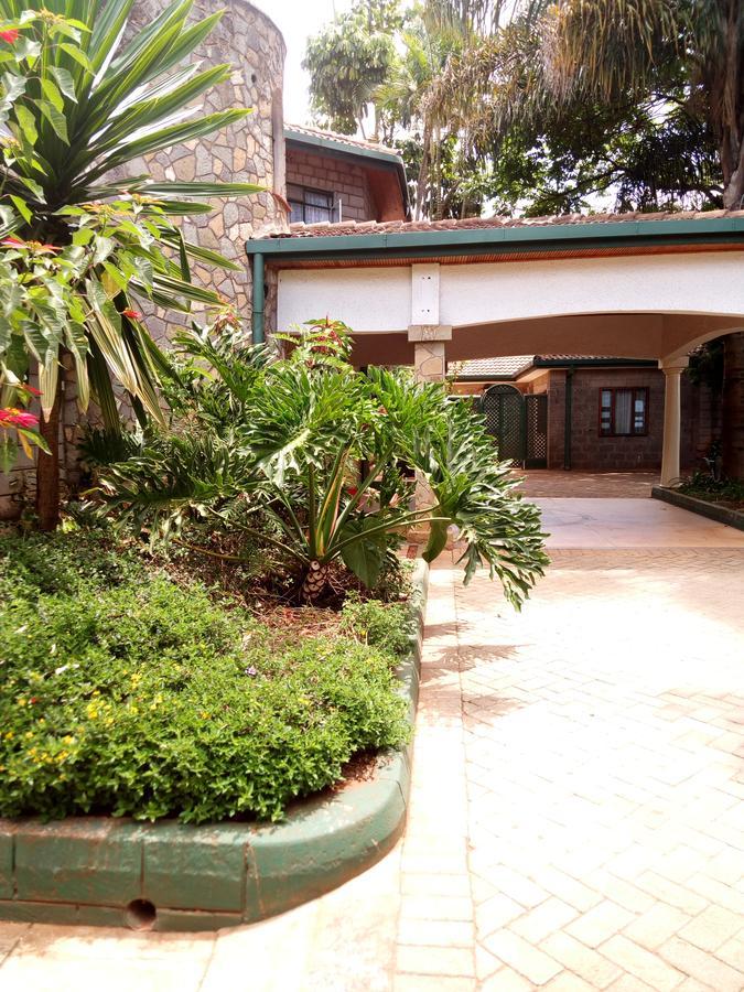 Kijiji Homestay 나이로비 외부 사진