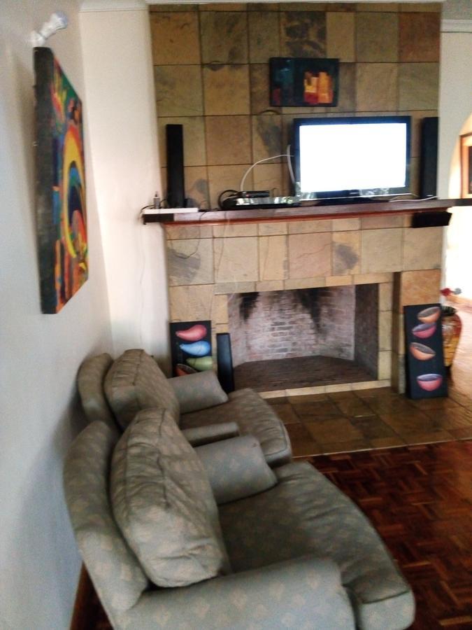 Kijiji Homestay 나이로비 외부 사진